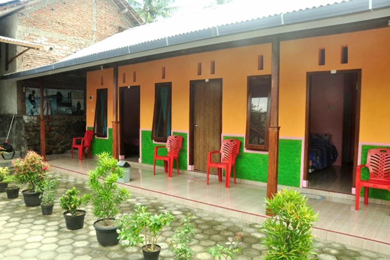 Ijen Traveller & Homestay Banyuwangi  Exterior photo